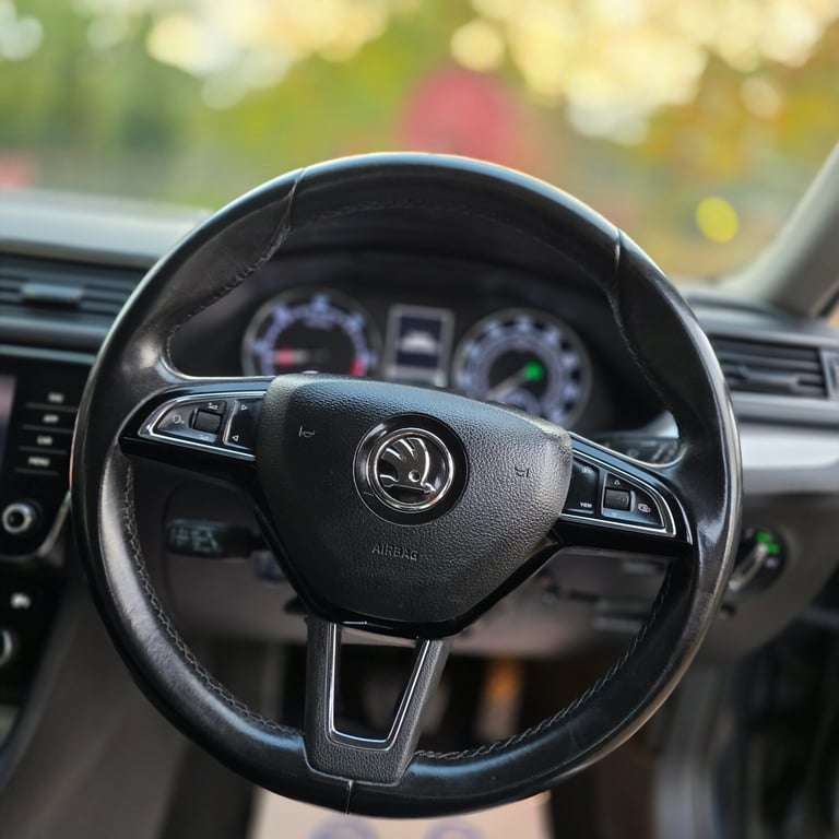 2019 Skoda Superb 1.6 TDI CR SE Technology 5dr DSG ESTATE Diesel Automatic