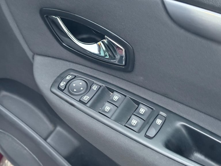 2016 Renault Grand Scenic 1.6 dCi Limited Nav Euro 6 (s/s) 5dr MPV Diesel Manual