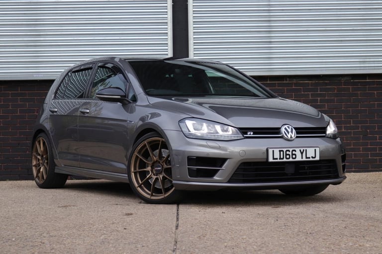 Volkswagen Golf 2.0 TSI BlueMotion Tech R DSG 4Motion