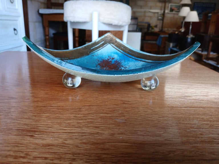 Signed Coloured Art Glass Dish