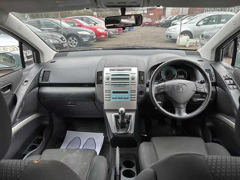 2008 Toyota Corolla Verso 2.2 D-4D SR MPV 5dr Diesel Manual (167 g/km  134 bhp)