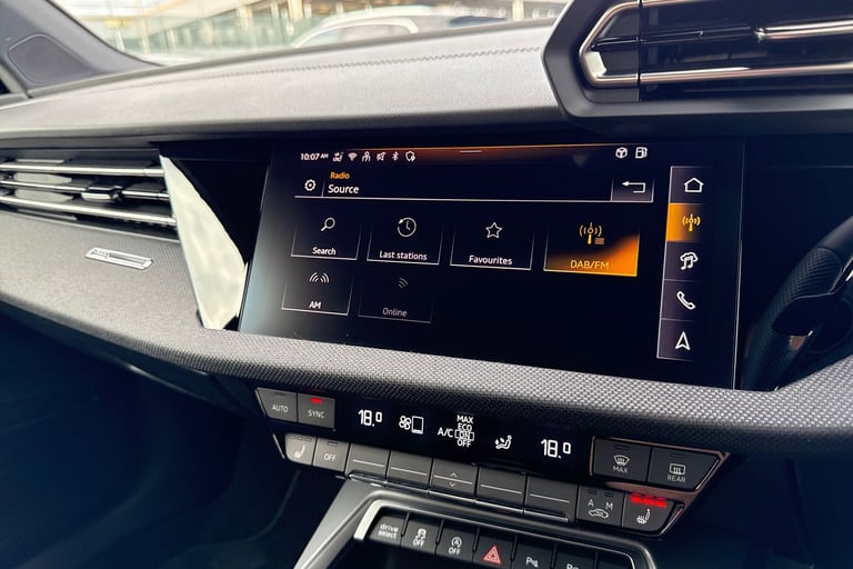 2025 Audi A3 Black Edition 35 TFSI  150 PS 6-speed Saloon PETROL Manual