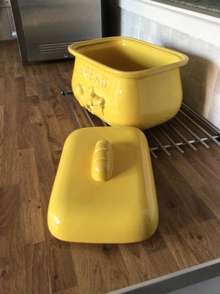 Bread din ceramic excellent condition 