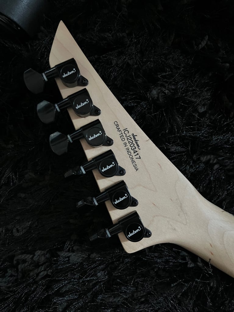 JACKSON X SERIES DINKY DK2X HT