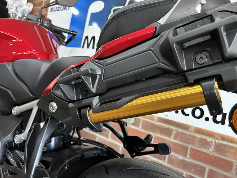 GSX-S1000GX+ Unridden Demonstrator , 0 miles, Candy Daring Red