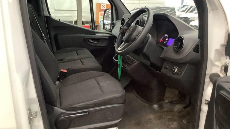 2021 Mercedes-Benz Sprinter 2.0 315 CDI Progressive RWD L3 H2 Euro 6 (s/s) 5dr PANEL VAN Diesel M...