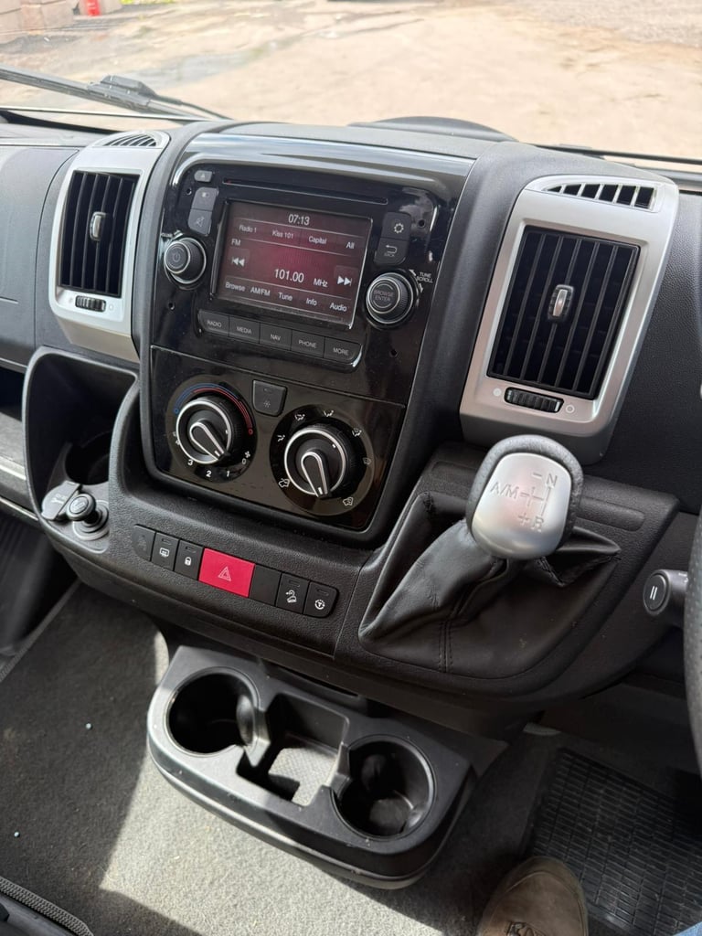 AUTOMATIC FIAT AUTO TRAIL FRONTIER CH-TA - 6 BERTH MOTORHOME