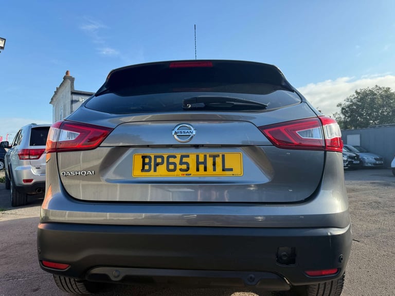 2015 Nissan Qashqai 1.6 DiG-T N-Tec+ 5dr HATCHBACK PETROL Manual