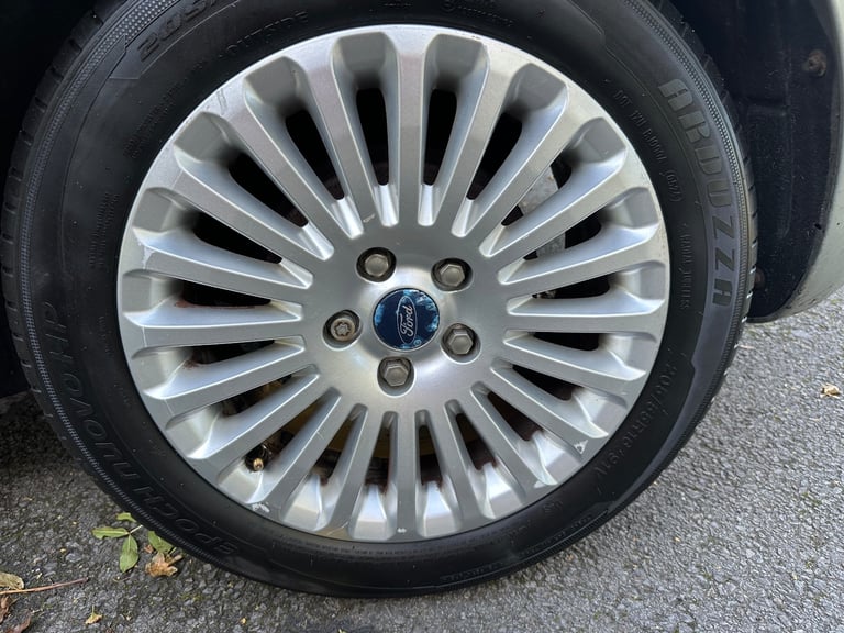 FORD FOCUS TITANIUM Hatchback, 2010, Manual, 1596 (cc), 5 doors