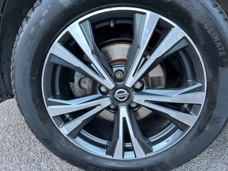 2019 Nissan Qashqai 1.3 DiG-T N-Connecta 5dr HATCHBACK PETROL Manual