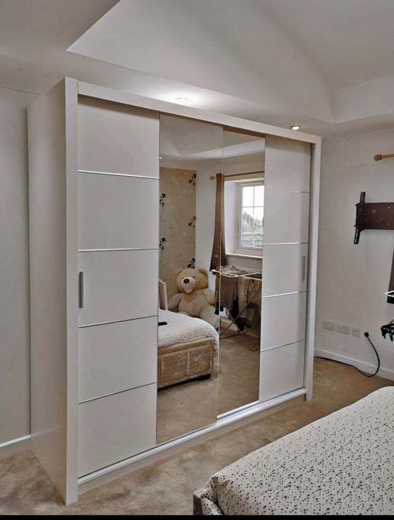 image for ♥️Beautiful 2,3 door sliding wardrobe with Plenty of pace for hanging and shelves.♥️🥳 cash on deliv