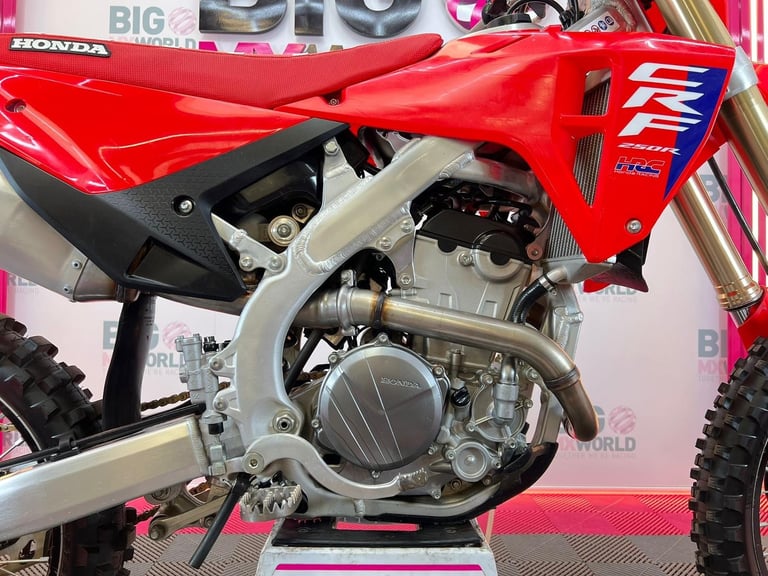 Honda CRF 250 2025 - Only 17 Hours - Stock
