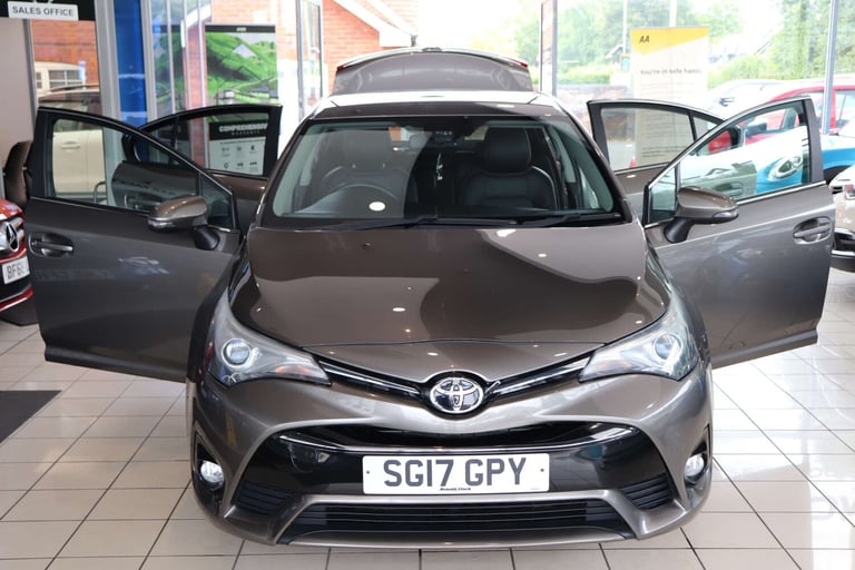 2017 Toyota Avensis 2.0 Avensis Business Edition+ D-4D 4dr Saloon Diesel Manual