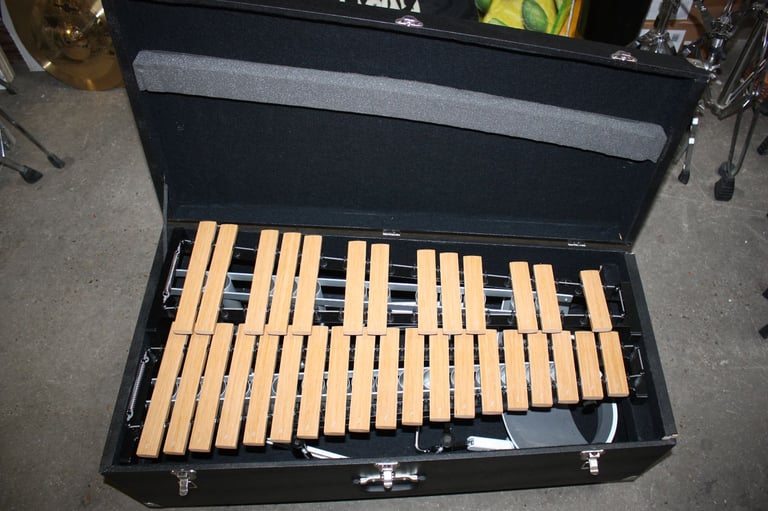 image for Majestic 2.1/2 Octave Marching Xylophone with Resonators + Full Harness + Transit Case ~ £350 ono