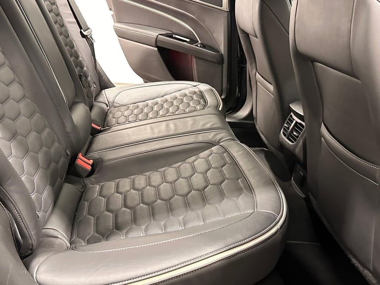 2018 Ford Mondeo 2.0 TDCi Vignale Hatchback 5dr Diesel Powershift Euro 6 (s/s) (180 ps) Hatchback...