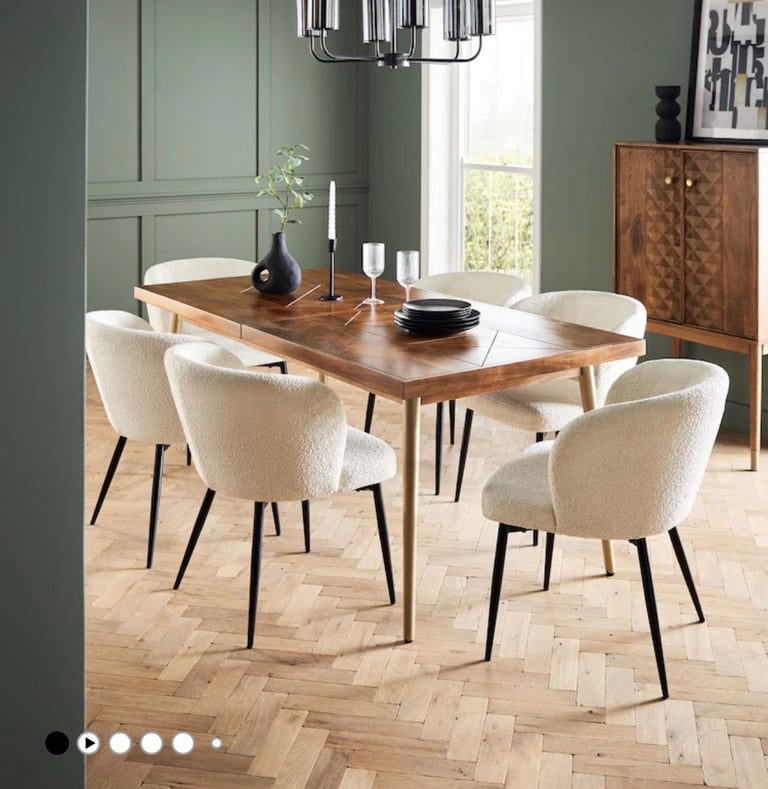 Extendable Mango wood dining table sits 6 to 10 people  