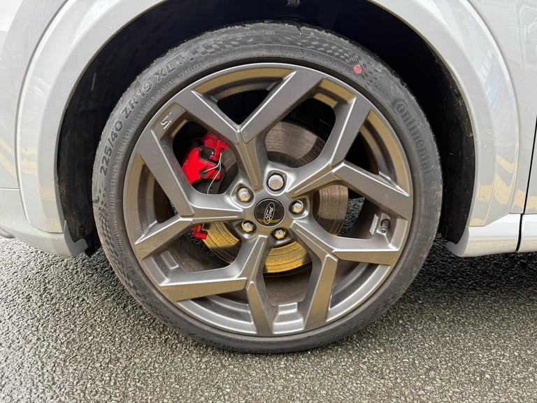 2024 Ford Puma 1.0T EcoBoost Hybrid mHEV ST 5dr DCT - Only 2,700 miles! Hatchback Petrol Automatic