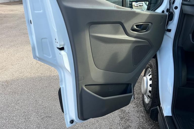 2025 Ford Transit 460 Leader L4 H3 ELWB High Roof 17 Seat Minibus RWD 2.0 EcoBlue 165ps, PRIV Min...