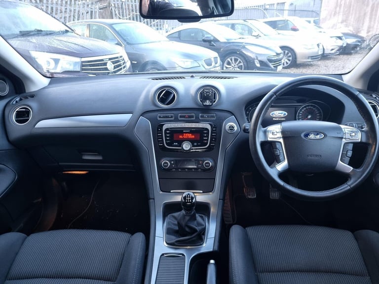 2011 Ford Mondeo 2.0 Titanium 5dr HATCHBACK PETROL Manual