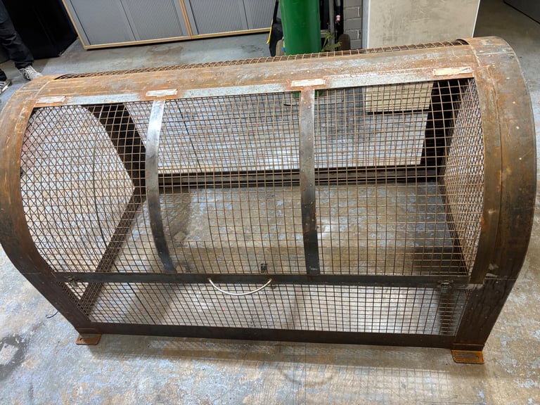 Steel cage