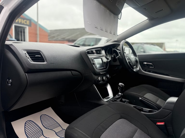 2018 Kia Ceed 1.6 GDi ISG 2 5dr HATCHBACK Petrol Manual