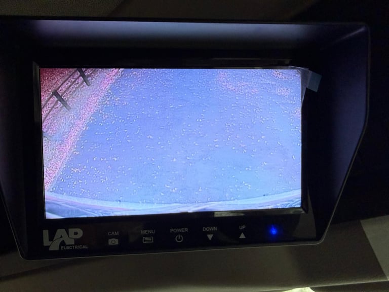 DAF LF 230, CURTAIN, UNDERSLUNG TAIL LIFT 