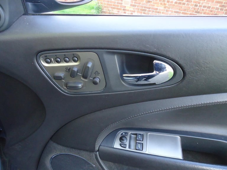 Jaguar XKR