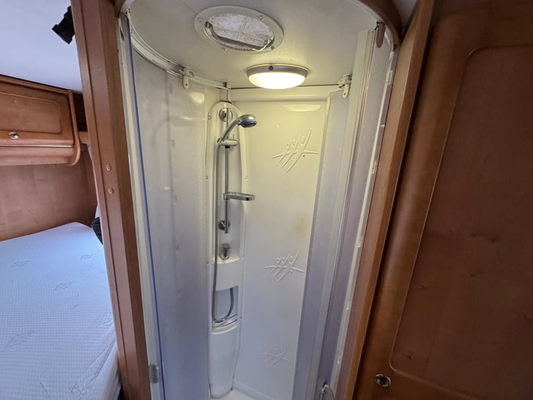 FIAT DUCATO RAPIDO 9096F 4 BERTH A CLASS MOTOR HOME