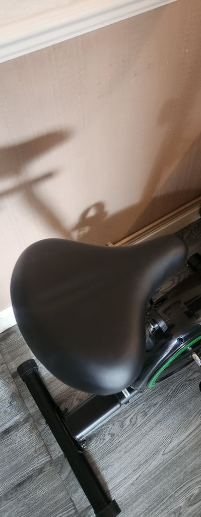 York Active 110 Exercise bike  fitness bike 