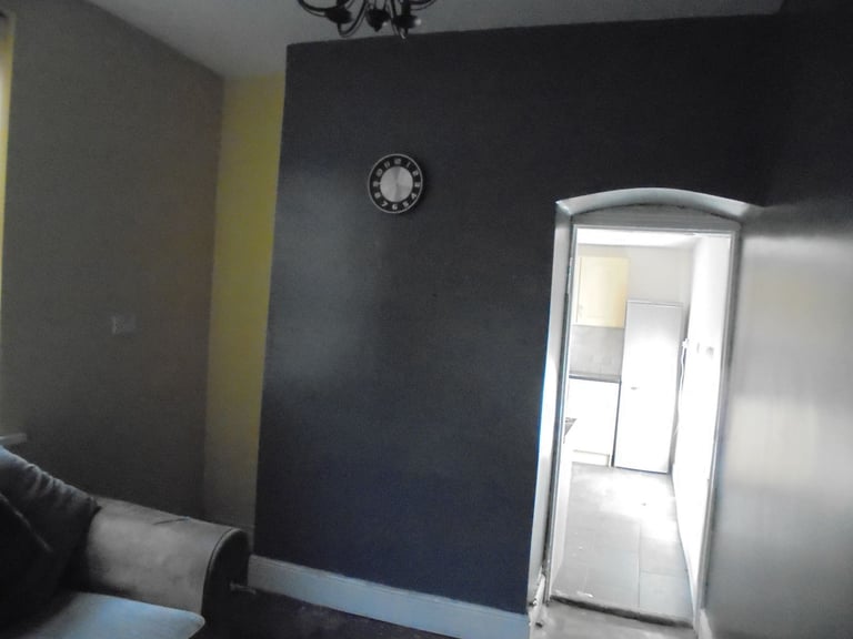 Rooms to Rent in 7 Bed House on Ivor Road, Sparkhill. Supported Accommodation. Immediate Move In