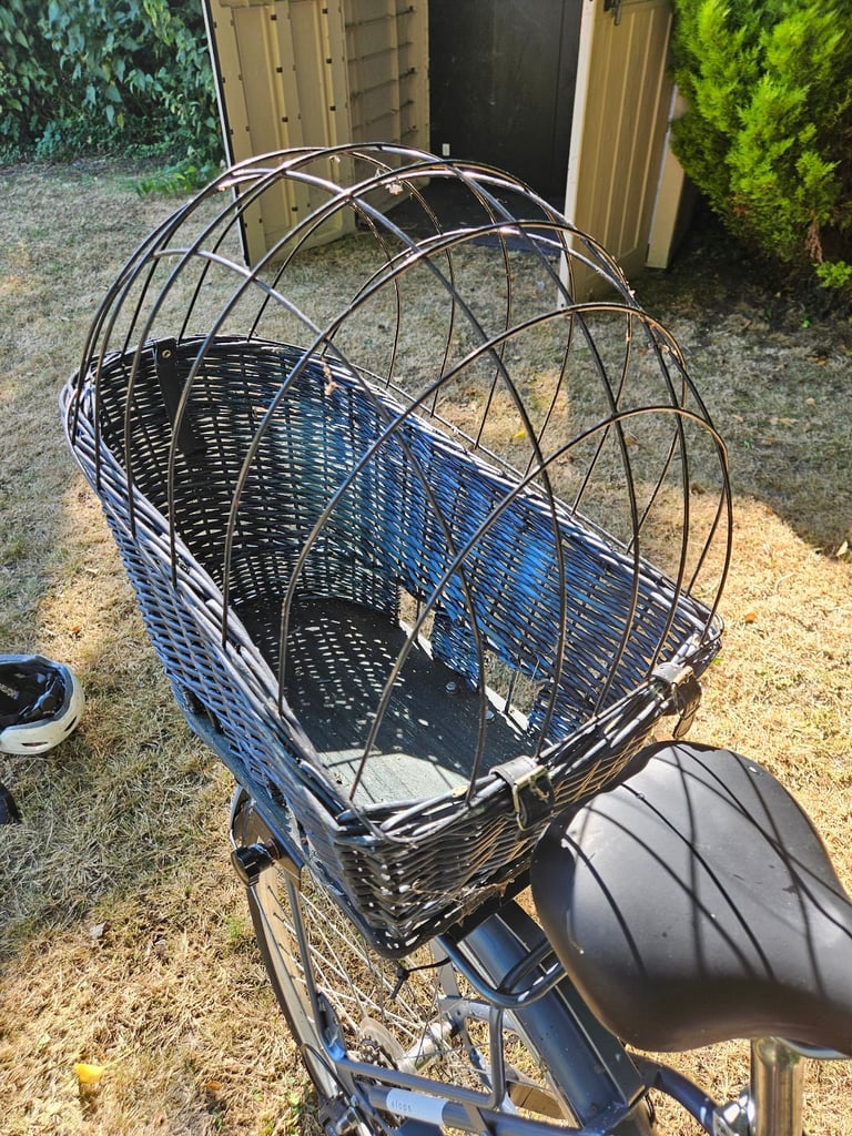 Btwin Elops Dutch style Bikes – men and ladies