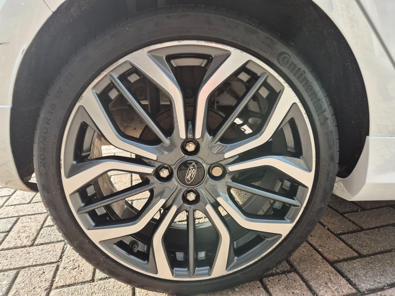  Ford Fiesta Fiesta ST-Line Vignale 5 door 1.0L EcoBoost 100PS FWD 6-Speed Manual Petrol Manual