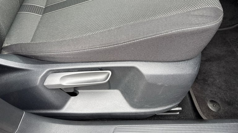 2022 Volkswagen T-Roc 1.0 TSI Life 5dr HATCHBACK PETROL Manual