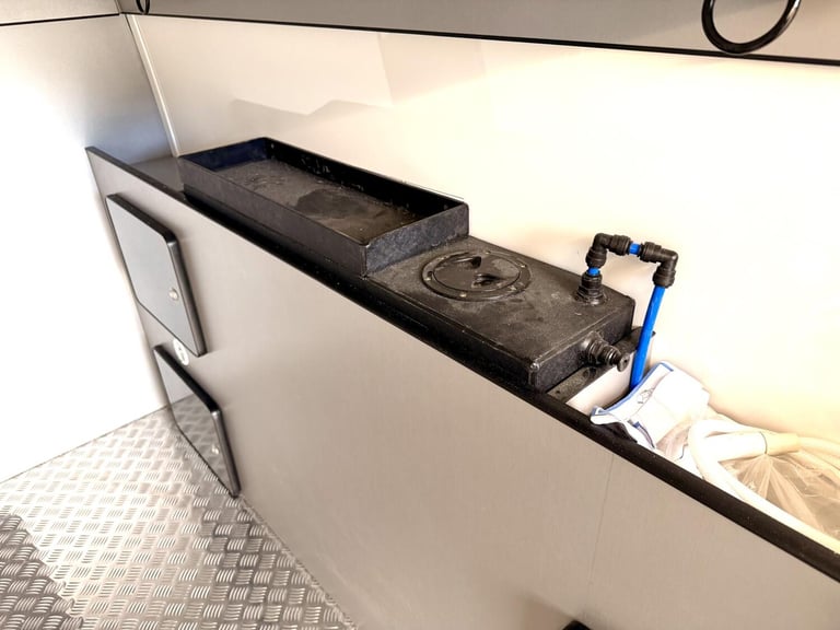 2023 Volkswagen Crafter Motorhome Race Van Camper Van 2.0 VW Crafter Camper Van Race Van Garage m...