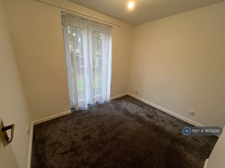 2 bedroom flat in Bevills Place, March, PE15 (2 bed) (#2670243)