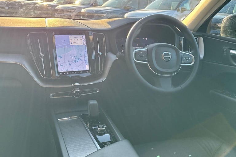 2022 Volvo XC60 2.0 B5 MHEV Core SUV 5dr Petrol Hybrid Auto AWD Euro 6 (s/s) (250 ps) ESTATE Petr...