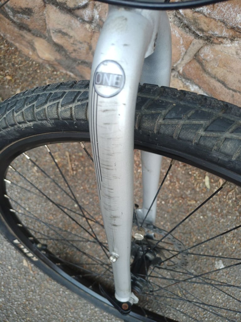 Carrera Subway One Small Adults / Teens Mountain Hybrid Bike Disc Spec 27.5-inch