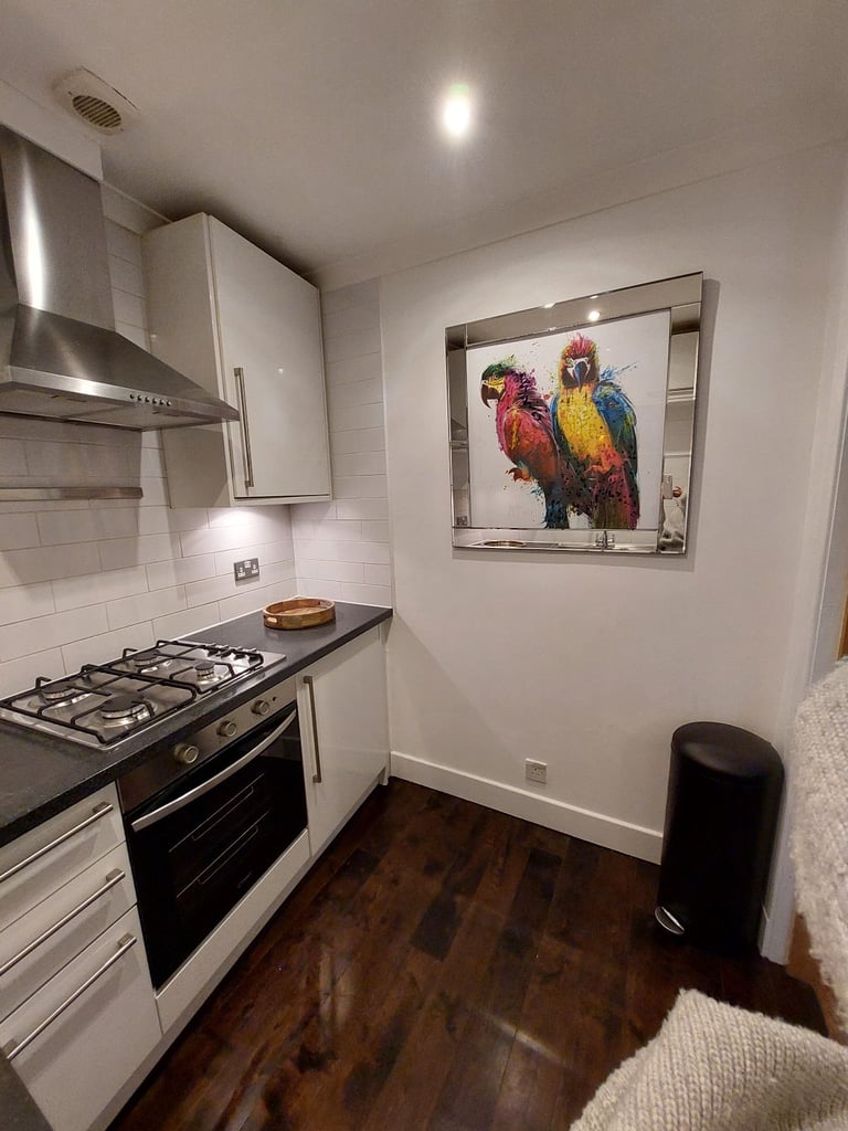 2 Bedroom Fully Furnished Flat to rent in Milngavie 