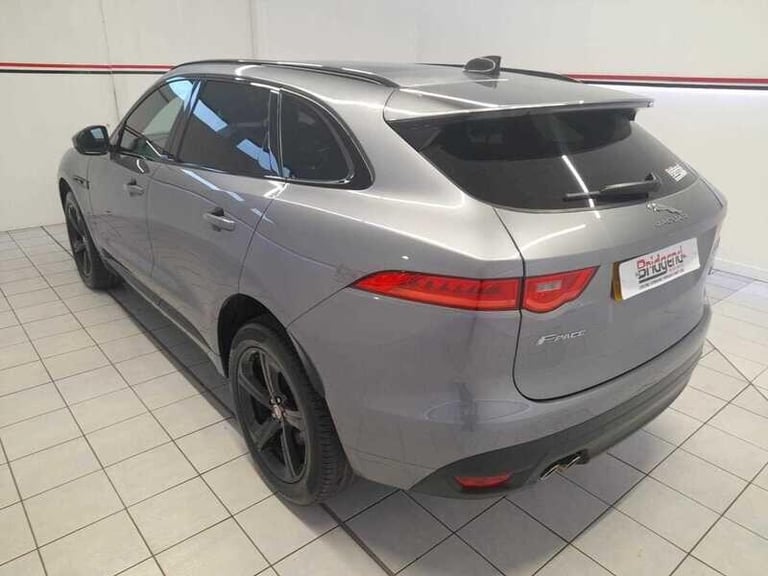 2020 Jaguar F-Pace 2.0 D180 Chequered Flag SUV 5dr ESTATE Diesel Automatic