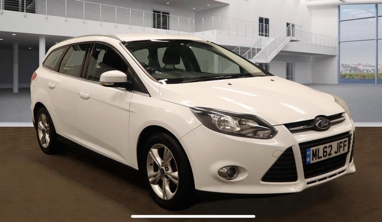 2012 Ford Focus 1.6 Zetec Powershift Euro 5 5dr ESTATE Petrol Automatic