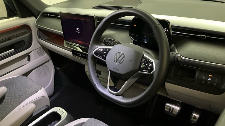 2025 Volkswagen ID.Buzz 210kW Style Pro 86kWh 5dr LWB Auto [7 Seat] Electric Estate Estate Electr...