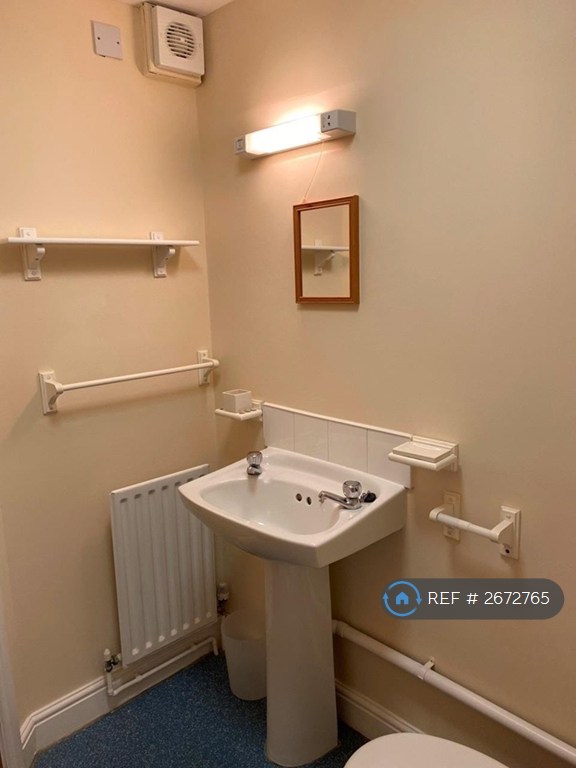 1 bedroom in Brook Drive, Sheffield, S3 (#2672765)
