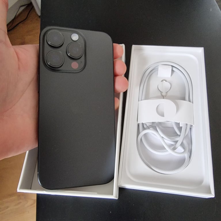 Iphone 16 Pro 256 GB Black Titanium unused 