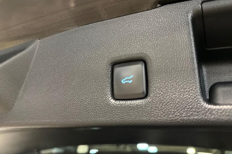 2023 Ford Kuga 2.5 PHEV Black Package Edition 5dr CVT HATCHBACK PETROL/ELECTRIC Automatic