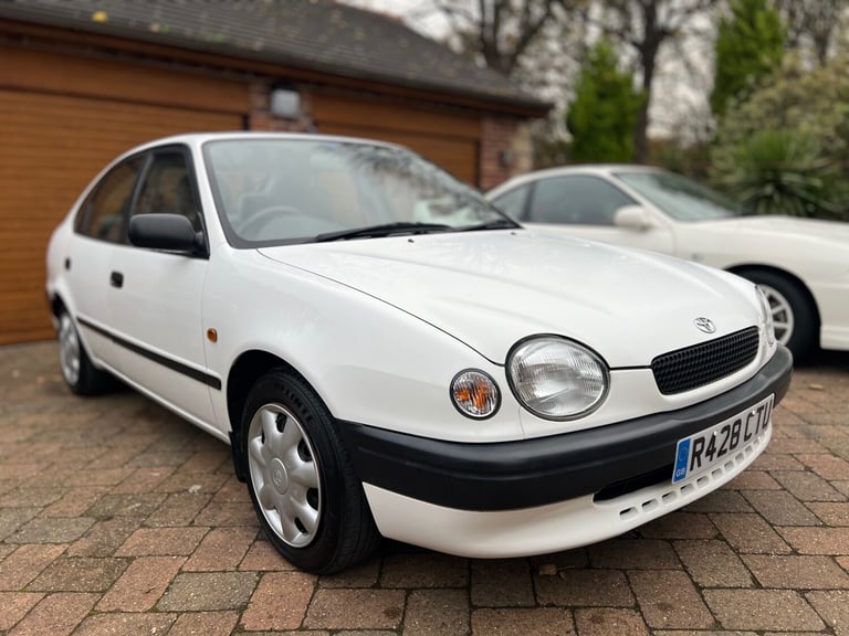 1997 Toyota Corolla 1.3 GS 5dr Auto HATCHBACK Petrol Automatic