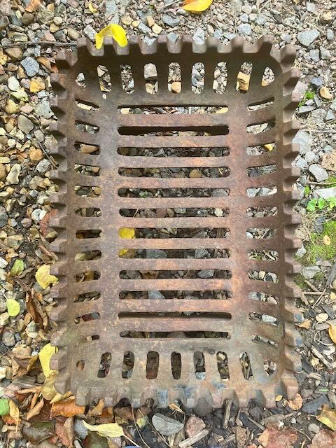 Fire grate or log pit 
