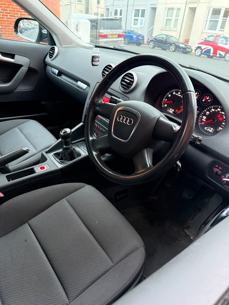 Audi, A3, Hatchback, 2010, Manual, 1595 (cc), 5 doors
