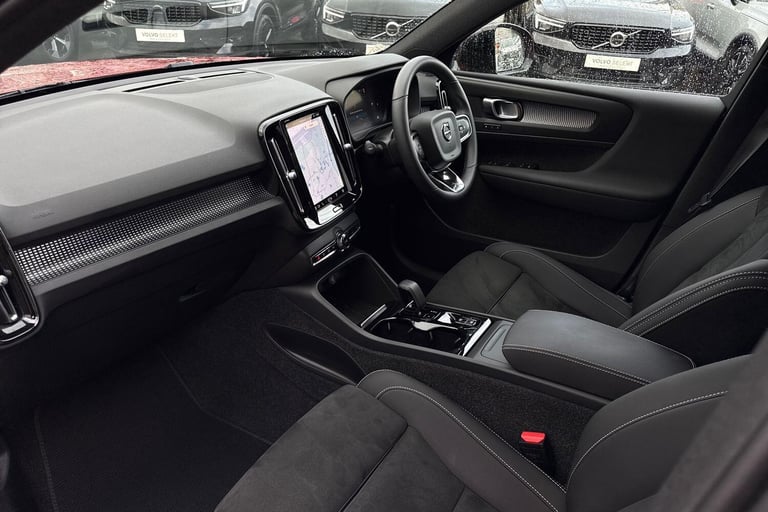 2022 Volvo XC40 2.0 B4 MHEV Plus SUV 5dr Petrol Hybrid DCT Auto AWD Euro 6 (s/s) (197 ps) ESTATE ...