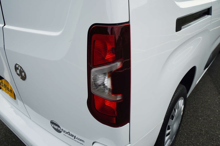 2022 Vauxhall Combo 1.5 Combo 2300 Sportive L2 LWB + 3 Seater + Twin Slider + Top Spec Van Panel ...