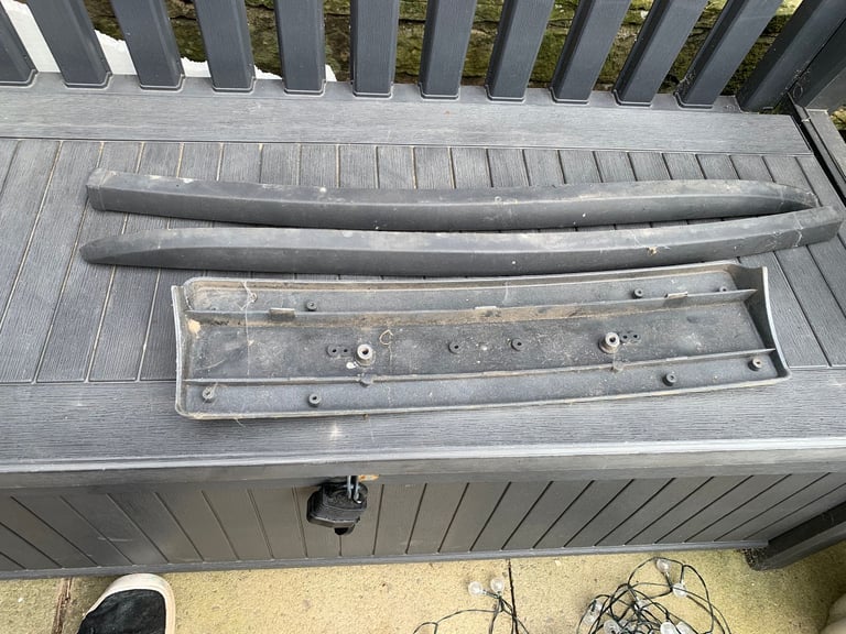 Mercedes ml270 cdi 2001 body trims and number plate mount 